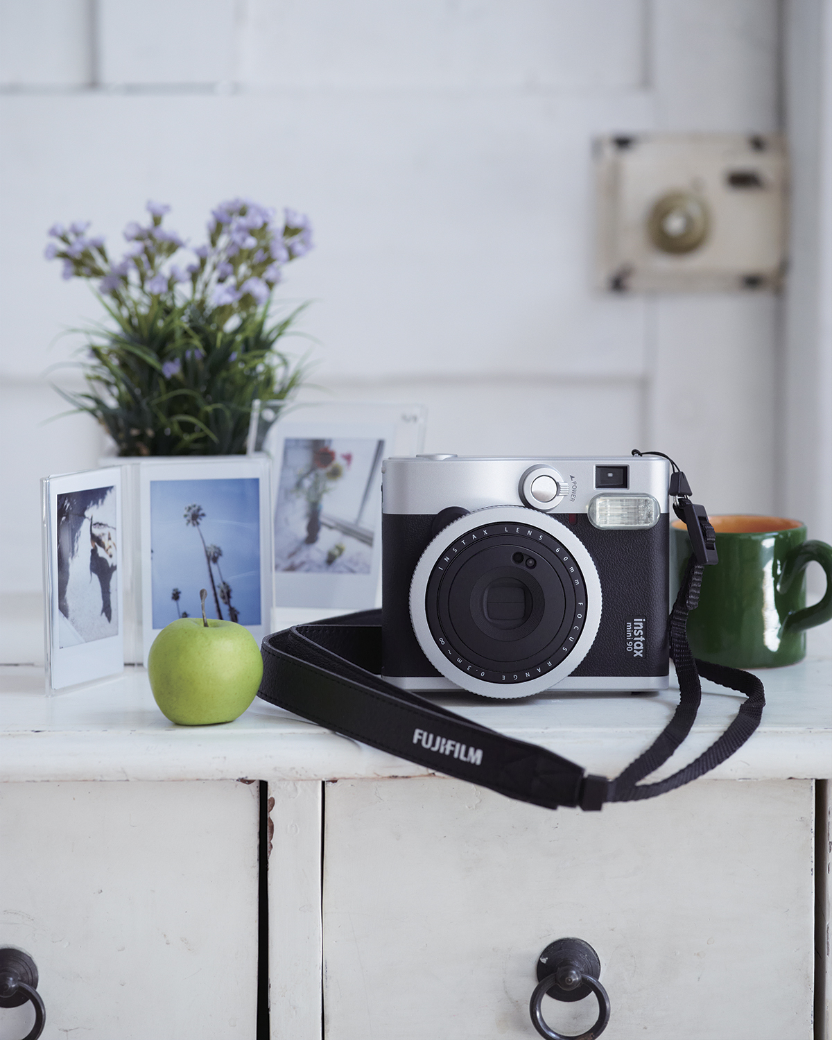 Fuji Instax Mini 90